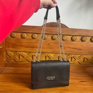 Guess chain shoulder bag ✨